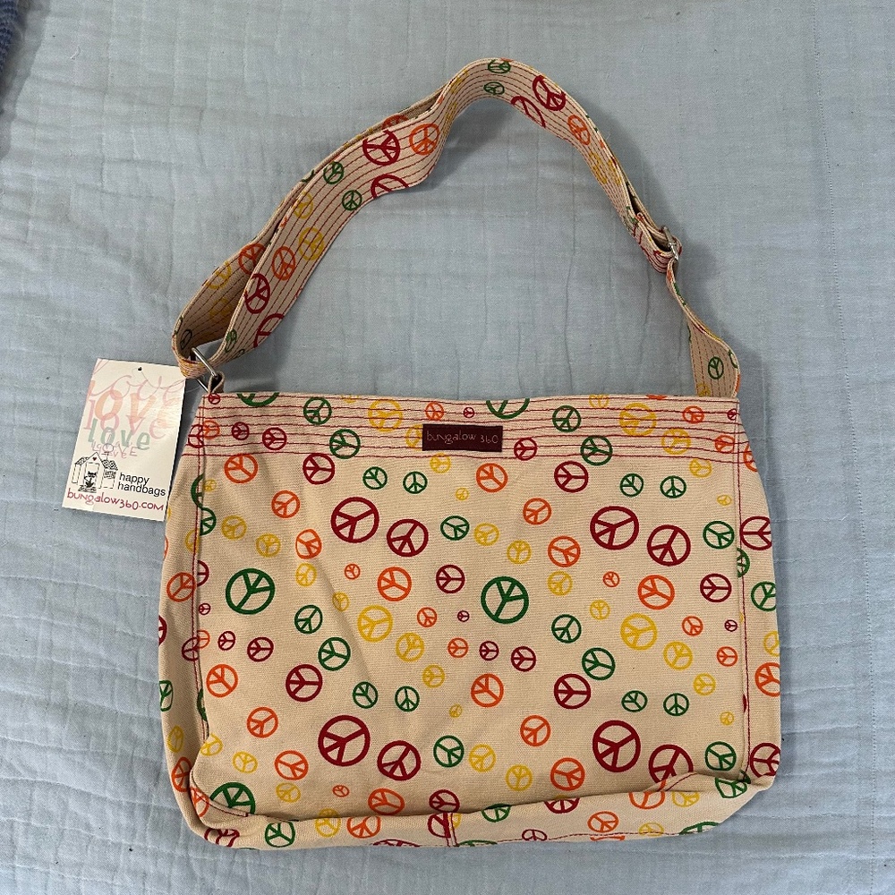 BUNGALOW 360 Messenger Bag, New with tags, Peace signs pattern!